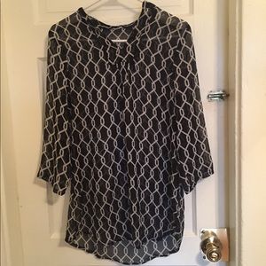 Patterned black and white shear dress shirt dress